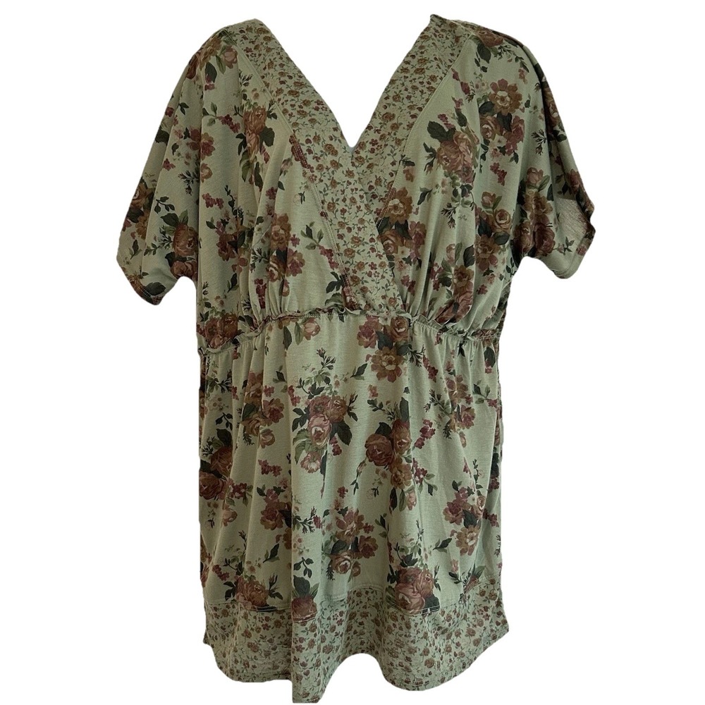 NWT Maurices Floral Babydoll Top Sz 1 (16/18W) Green Short Sleeve Lightweight